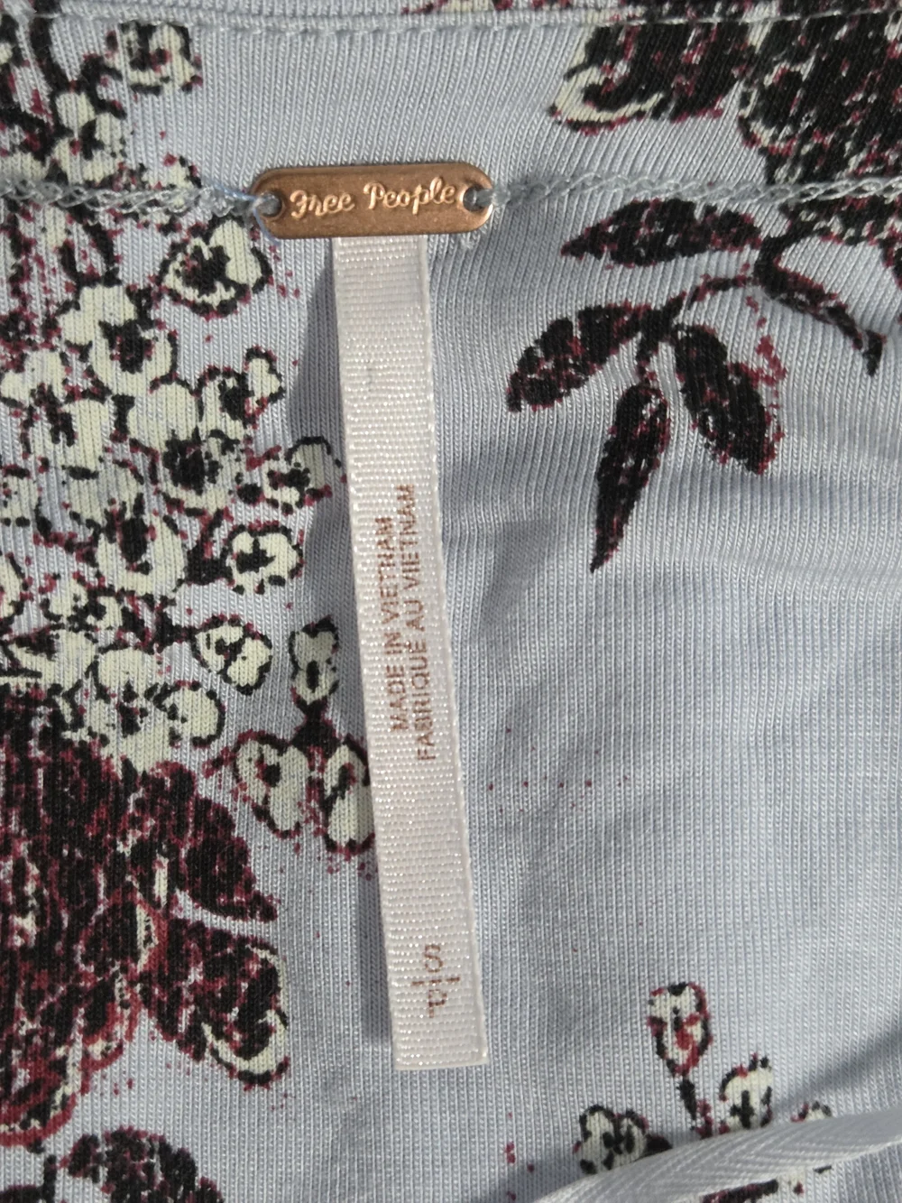 Free People Speak Easy Pale Blue Floral V-Neck Tunic Size S